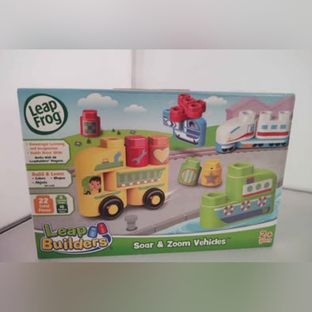Leap Frog Soar & Zoom Vehicles Leap Builders NWT